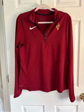 Nike Dri-Fit Women’s Maroon/Gold Cleveland Cavaliers Half-Zip Pullover NBA